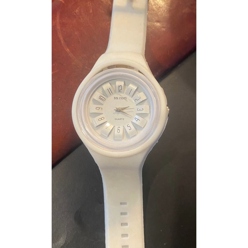White Poly SS.Com Watch, Analog with Raised Black Numbers